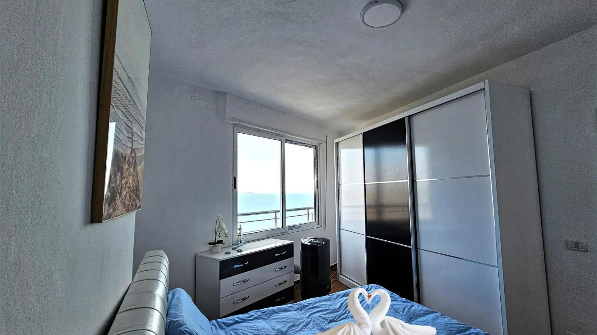 Apartment Appartment On The Beach With Sea View Durres Albania