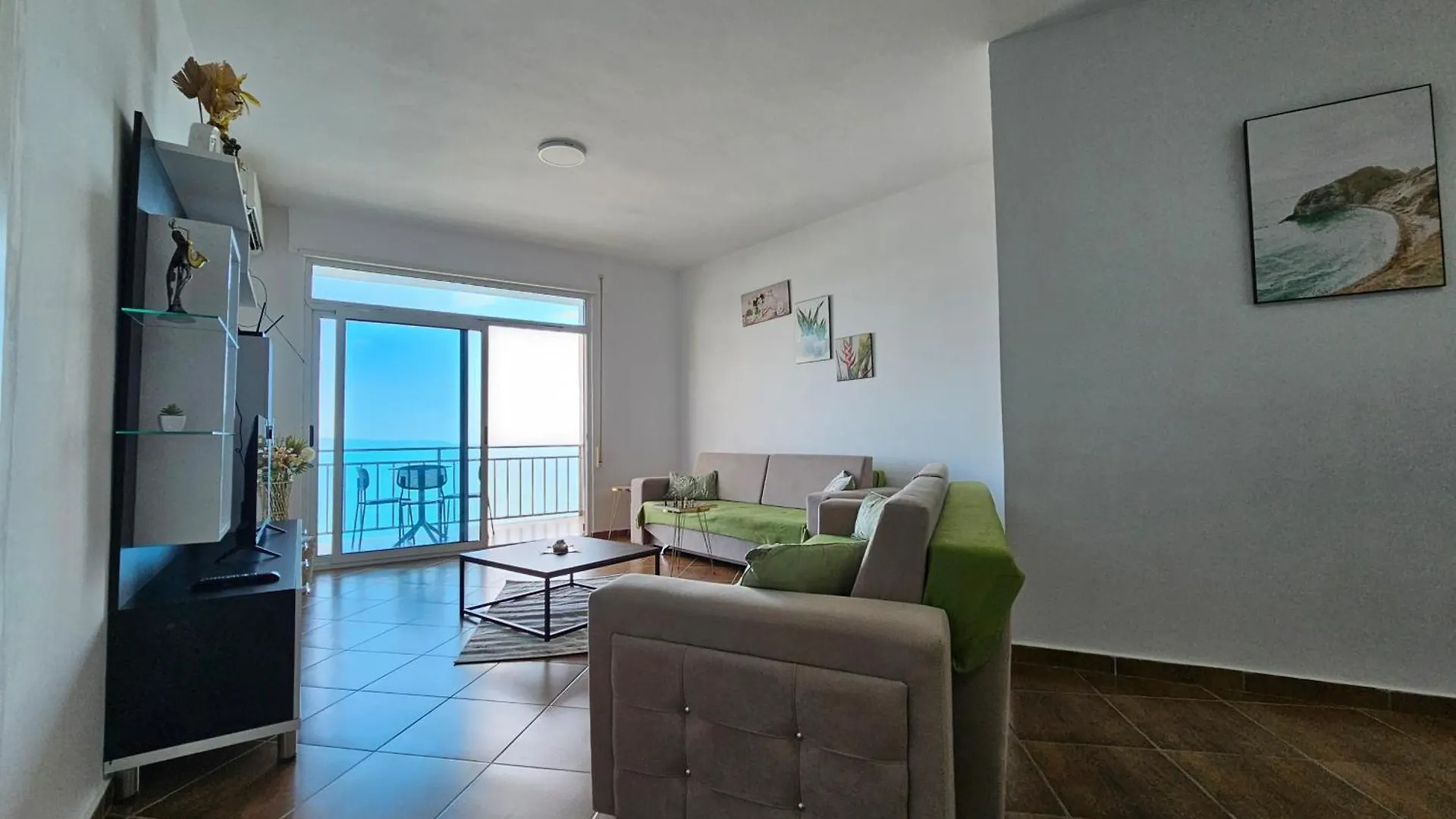 Appartment On The Beach With Sea View Durres 0*,